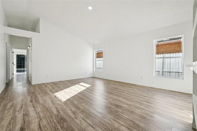 Foto del edificio - 11136 Einbender Rd
