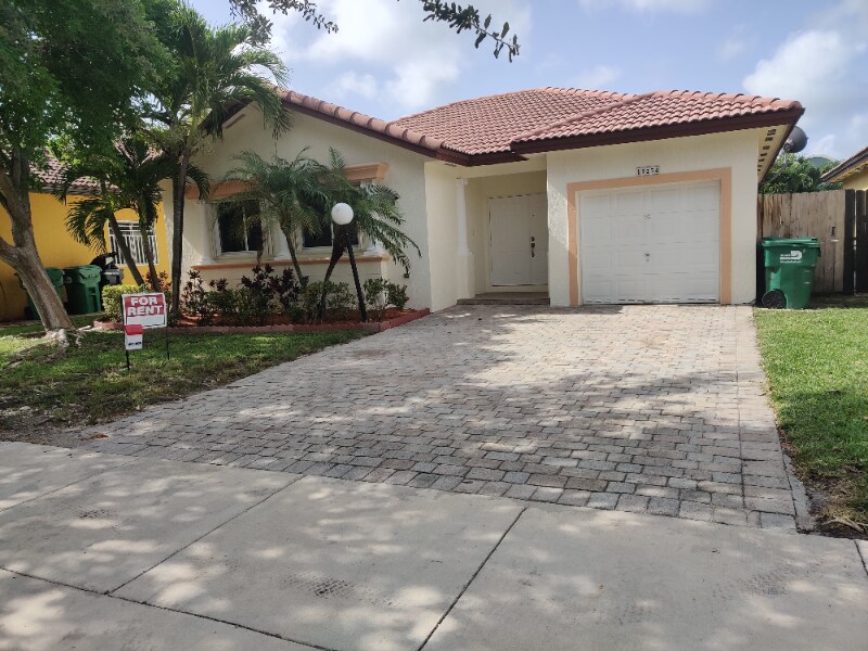 Foto principal - 11254 SW 231st Ln