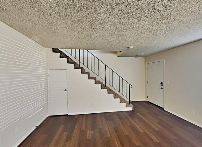 Foto del edificio - 1075 E 71st St