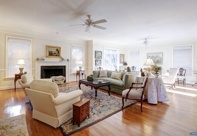 Building Photo - 491 Worthington Dr