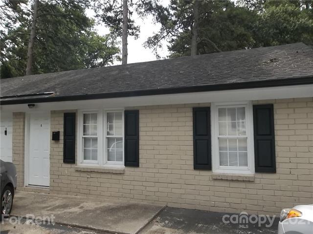 Primary Photo - 438 Carpenter St