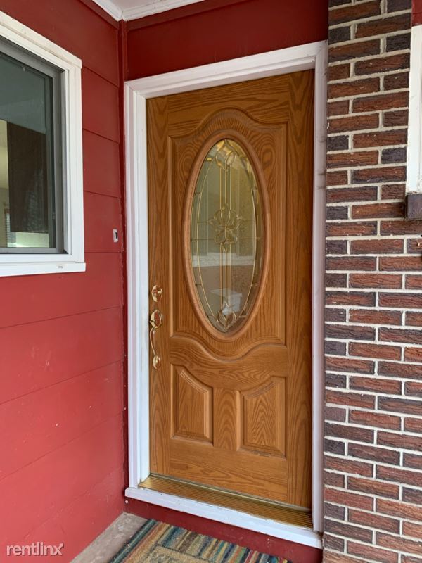 Foto del edificio - 5 br, 3 bath House - 132 Ithaca St