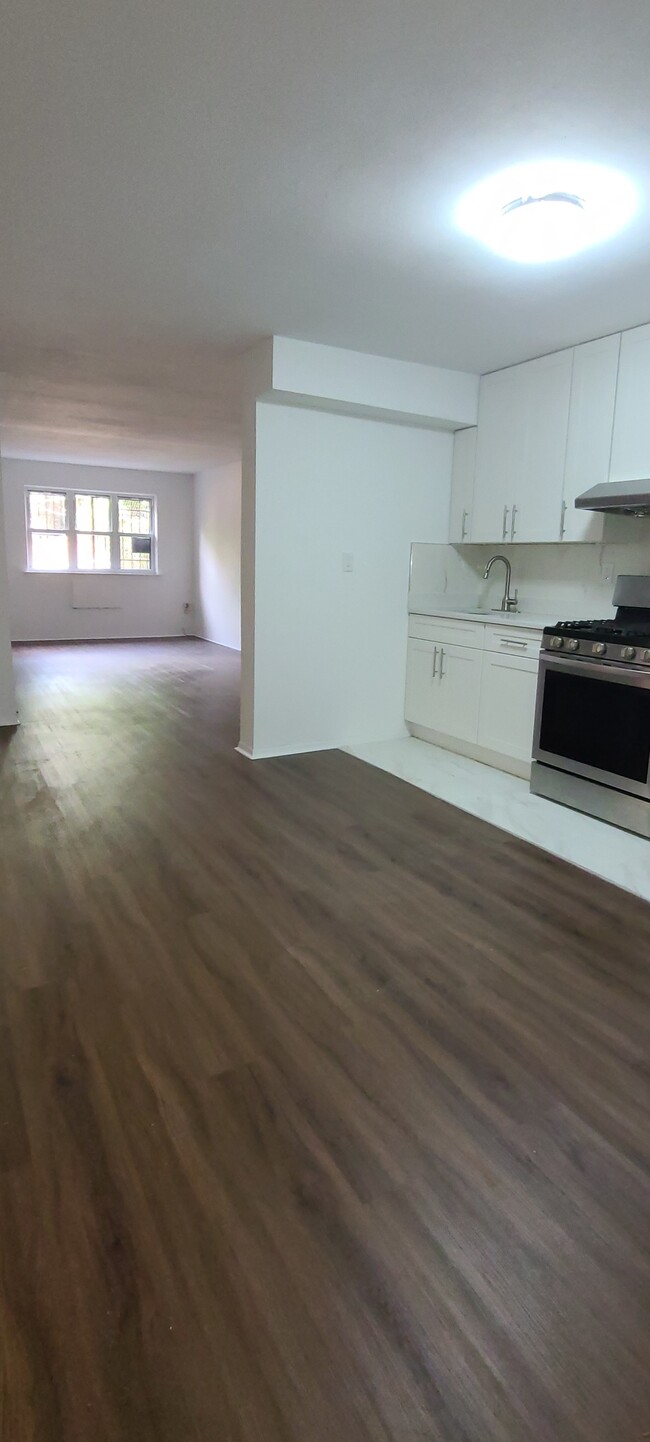 Foto del edificio - 8917 55th Ave