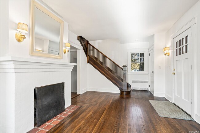 Building Photo - 175 Nassau Rd