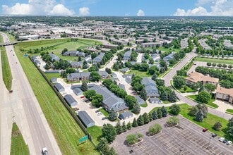 Building Photo - Creekstone Falls