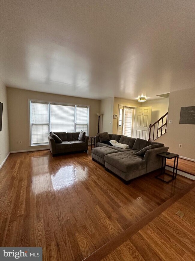 Foto del edificio - 8215 Southwater Ct