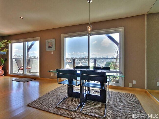 Foto del edificio - 720 Presidio Ave