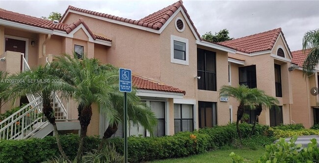 Foto del edificio - 10581 SW 155th Ct