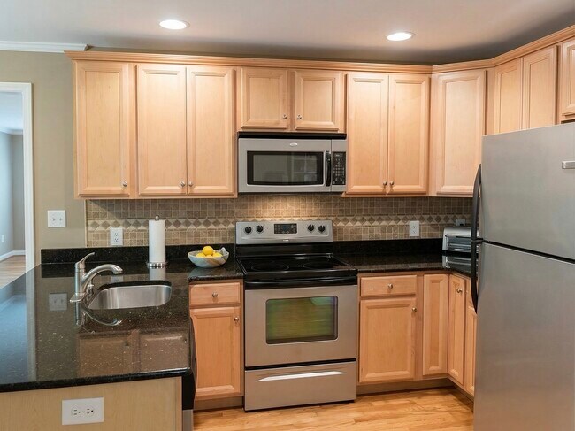 Foto del edificio - 200 Clover Ct