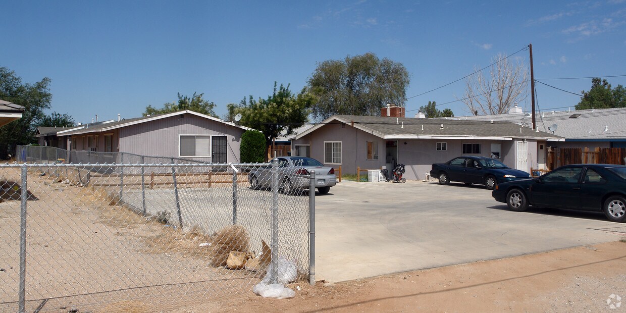 13341 Navajo Rd, Apple Valley, CA 92308 Apartments in Apple Valley