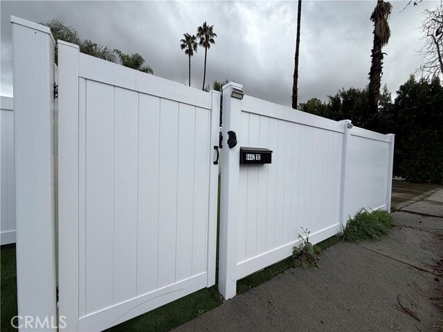 Building Photo - 6440 Jumilla Ave