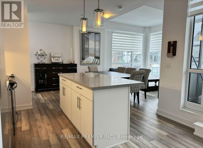 Building Photo - 303 Broward Wy.