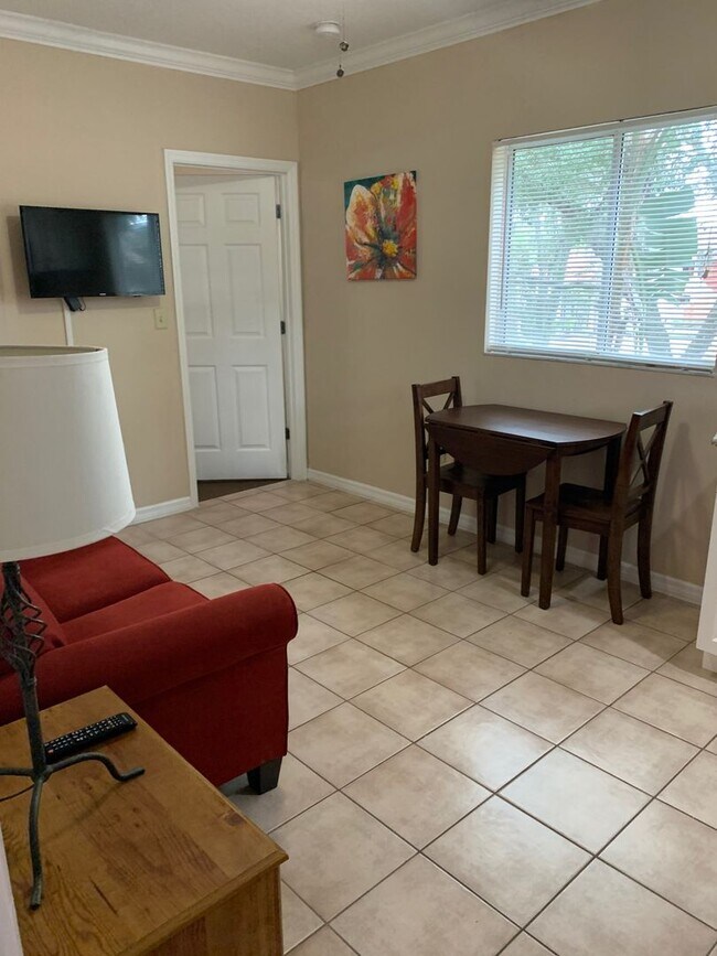Foto del edificio - 2777 N Poinciana Blvd