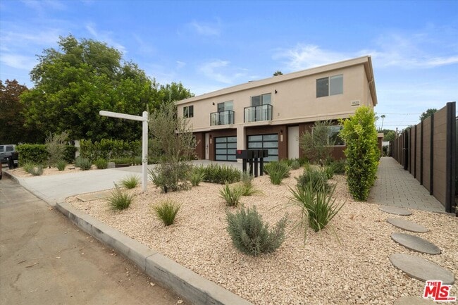 Foto del edificio - 5530 1/2 Sunnyslope Ave