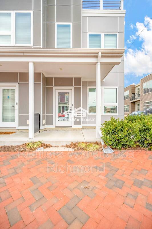 Primary Photo - 1201 Bainbridge St