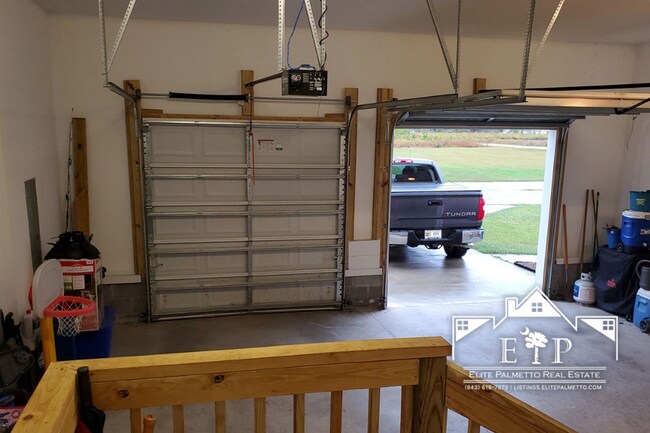 Foto del edificio - Tranquil Expanse : 4BR | 2.5 BA , House in Moncks Corner