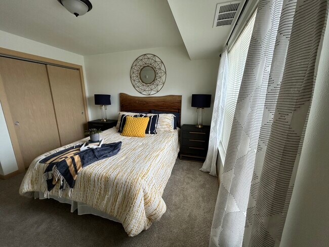 Foto del edificio - Forest Creek