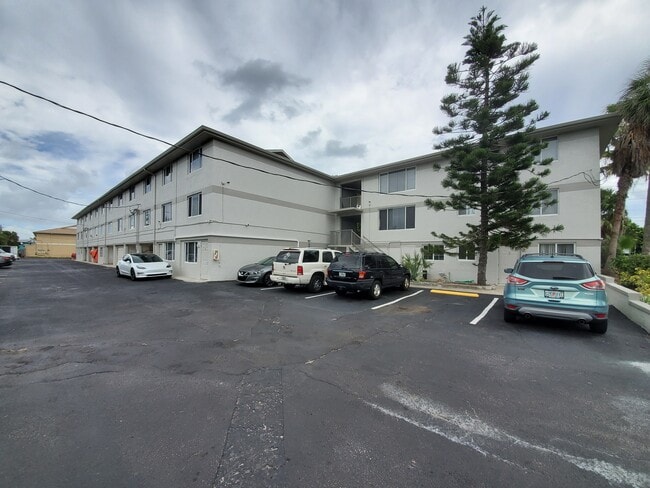 Building Photo - 494 S Atlantic Ave
