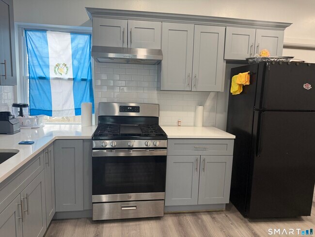 Foto del edificio - 144 Palisade Ave