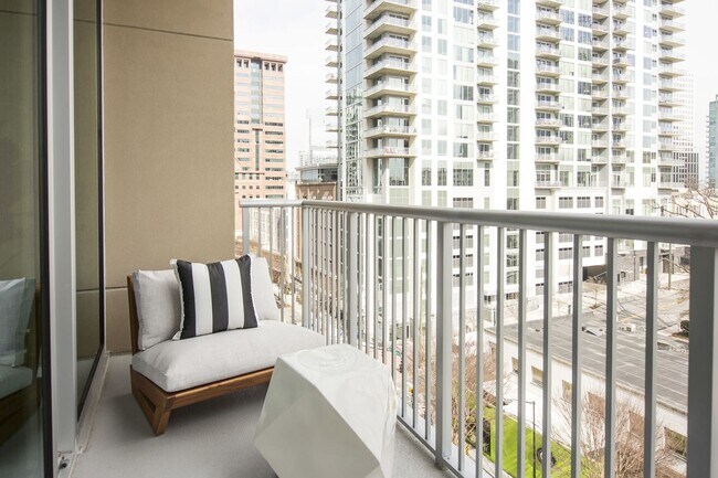 Foto del edificio - 44 Peachtree Pl NW