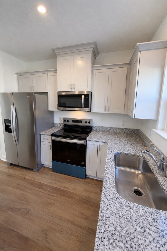 Foto del edificio - 96 Beaumont Dr