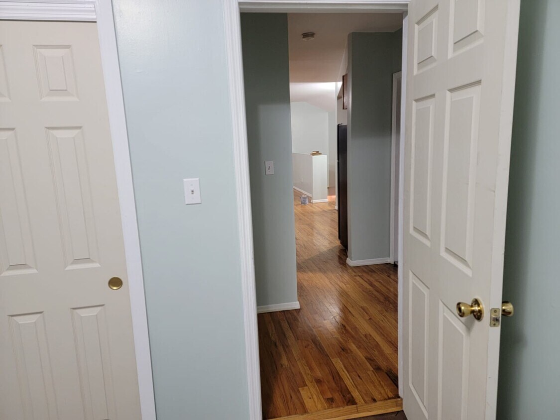 Foto del edificio - 1128 Loring Ave