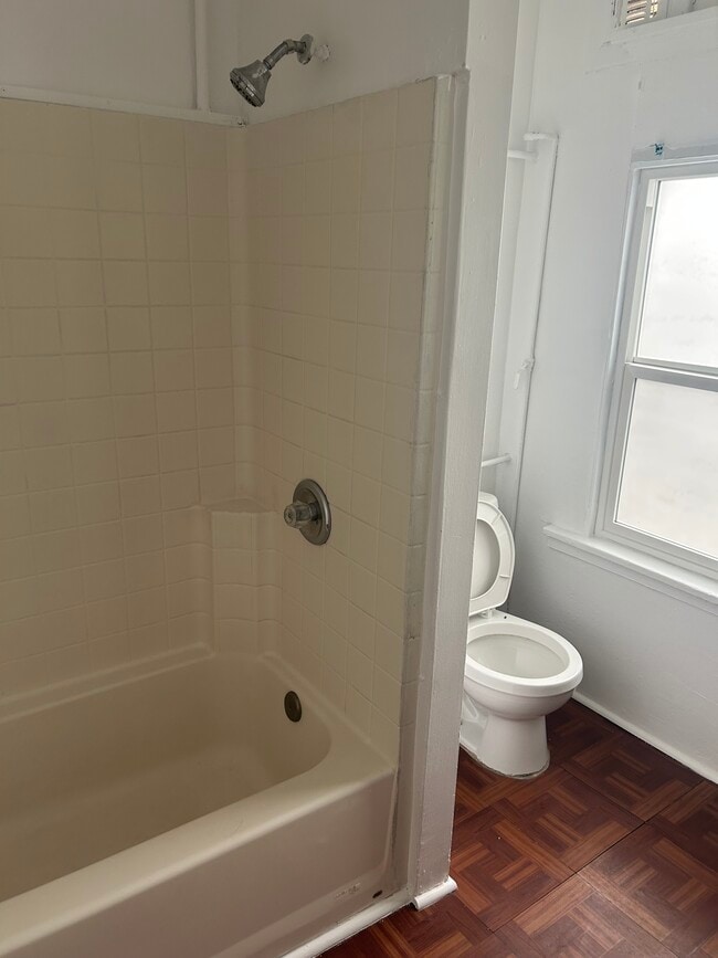 Foto del edificio - 2874 W 15th St