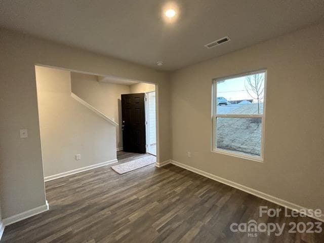 Building Photo - 5080 Grain Ct