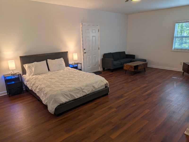 Foto principal - 5700 Miles Rd