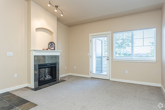 Interior Photo - Echelon
