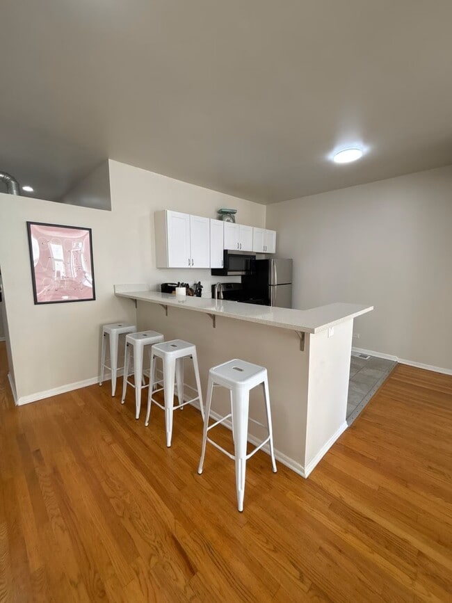 Foto del edificio - 2122 W Huron St