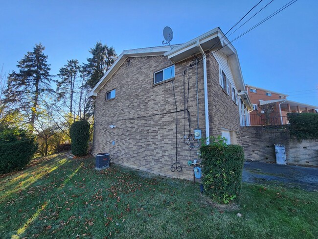Foto del edificio - COMING SOON! This is a Lease-to-Own – Not ...