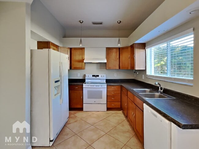 Building Photo - 4852 Barchetta Dr