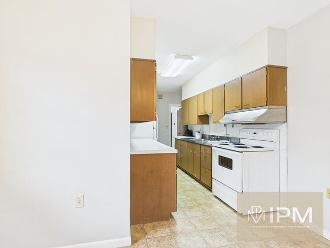 Building Photo - 45 S Main St