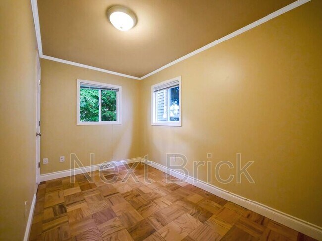 Foto del edificio - 2547 NE 85th St