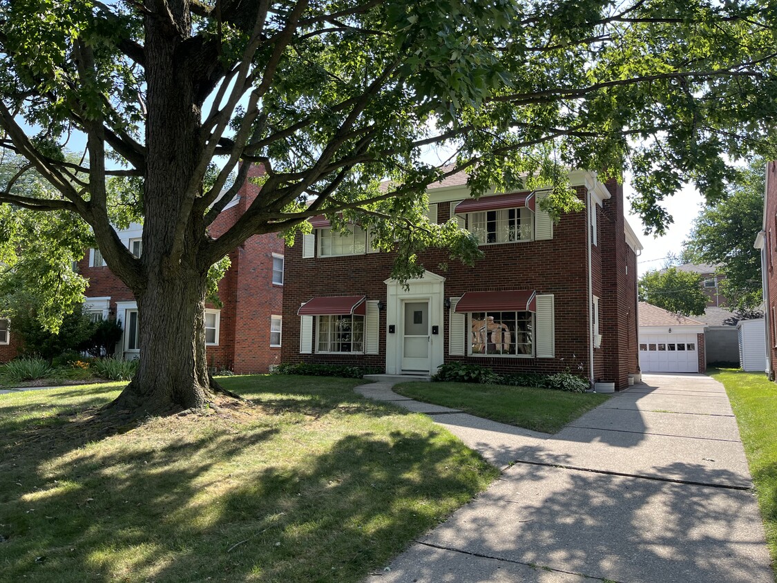 Primary Photo - 3031 Middlesex Dr