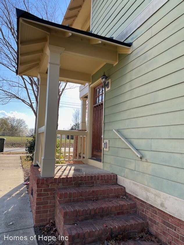 440 Perry Ave, Greenville, SC 29601 House Rental in Greenville, SC