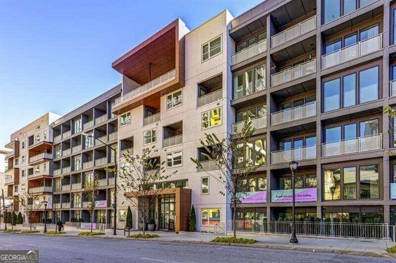 Foto principal - 775 Juniper St NE