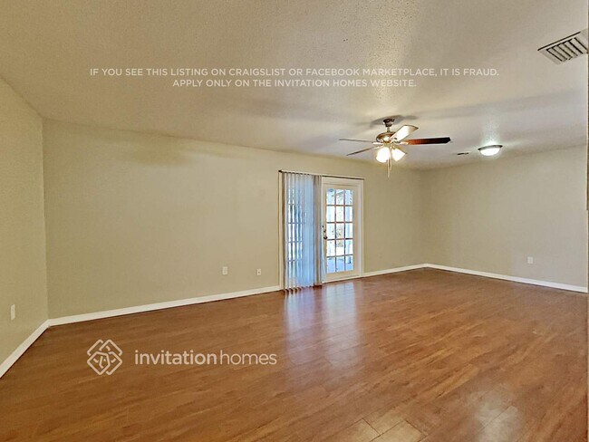 Foto del edificio - 808 65th Ave W