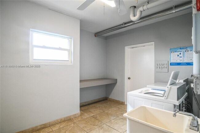 Foto del edificio - 1425 Atlantic Shores Blvd
