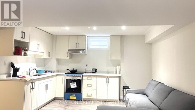 Photo du bâtiment - 3462 Clayton Trl