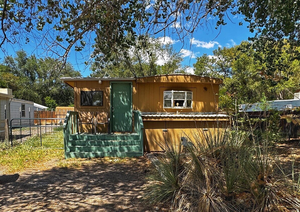 Foto principal - 127 Orchard Pl