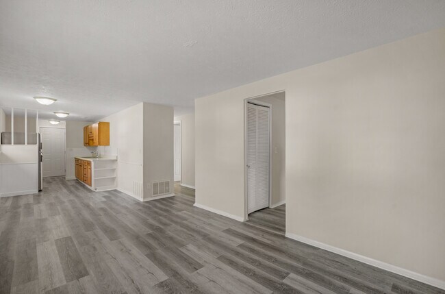 Foto del edificio - 5602 Arrowhead Blvd