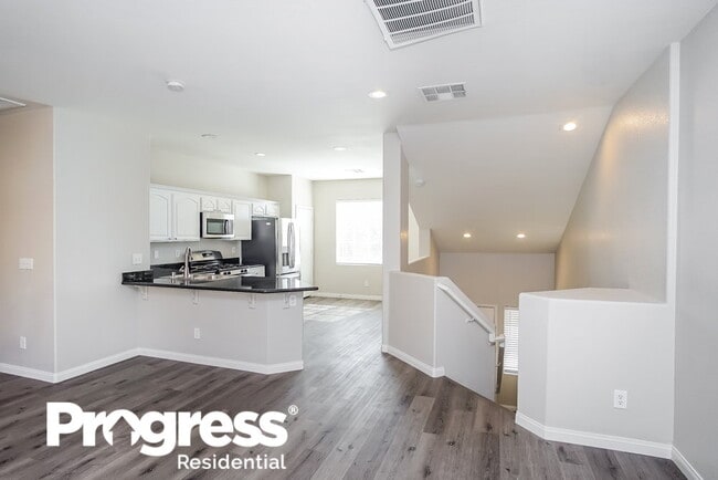 Building Photo - 6426 Wild Chive Ave
