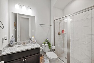 Building Photo - 4911 Thunder Creek Ln