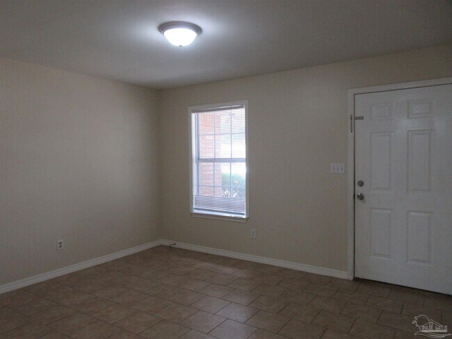 Foto del edificio - 4738 Live Oak Ln