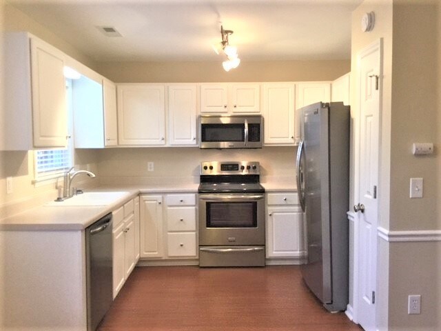 Foto del edificio - 115 Brookdale Ridge Court