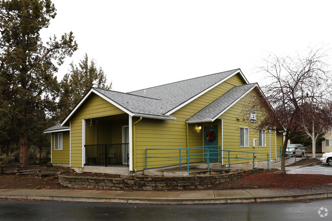 Building Photo - Healy Heights Apartments