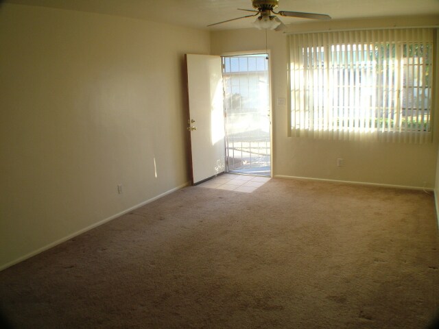 Building Photo - 6215 N 14th St