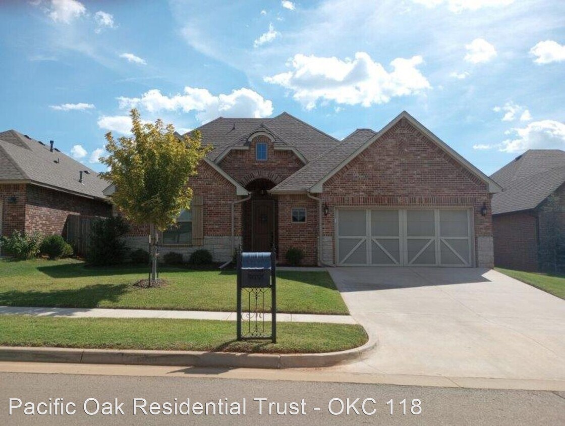 4 br, 3 bath House 9032 NW 144th St House Rental in Yukon, OK